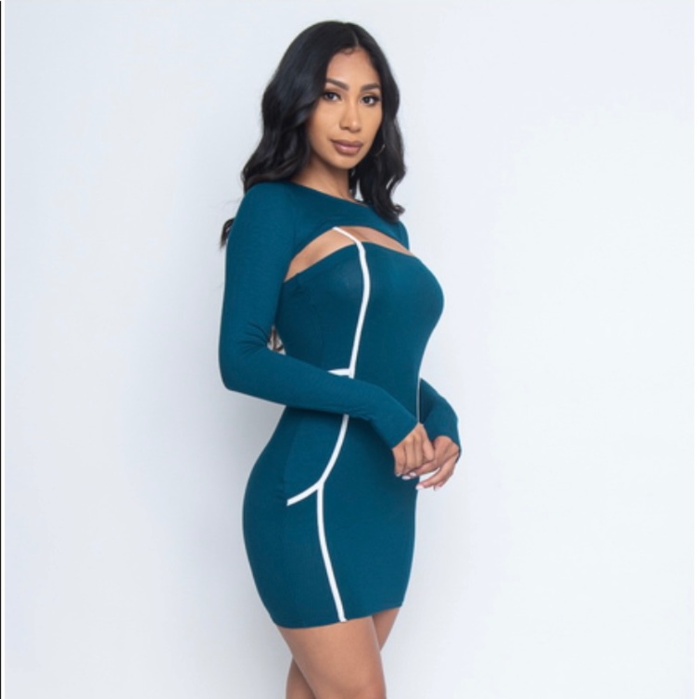Woman’s Teal mini dress